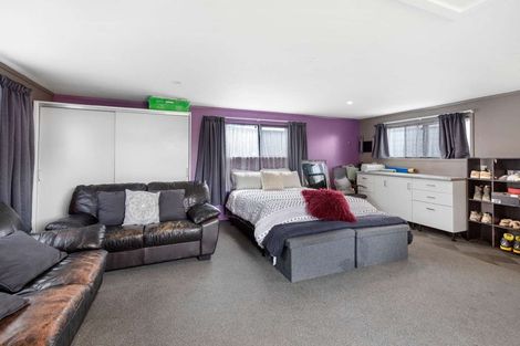 Photo of property in 26 John F Kennedy Drive, Milson, Palmerston North, 4414