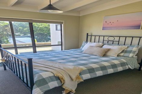Photo of property in 213 Pukehina Parade, Pukehina, 3189