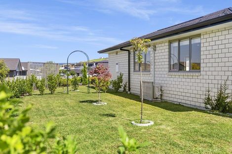 Photo of property in Waterview Estate, 1/4 Greystone Place, Omokoroa, 3114