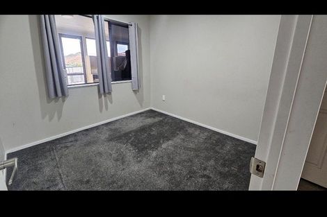 Photo of property in 8 Brook Haven Rise, Clendon Park, Auckland, 2103