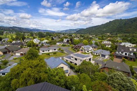 Photo of property in 11 Roband Crescent, Brown Owl, Upper Hutt, 5018