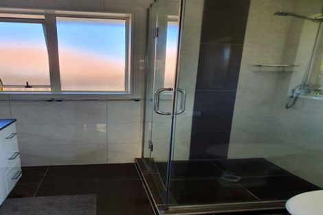 Photo of property in 55 Robin Brooke Drive, Flat Bush, Auckland, 2019