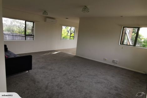 Photo of property in 2/87 Bond Crescent, Forrest Hill, Auckland, 0620