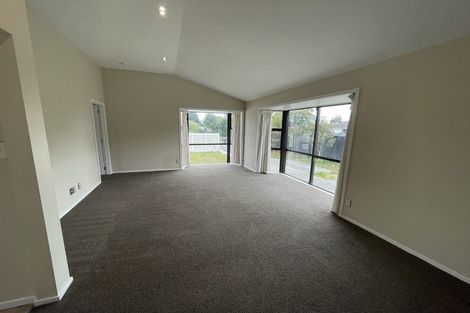 Photo of property in 7 Gladson Avenue, Sockburn, Christchurch, 8042
