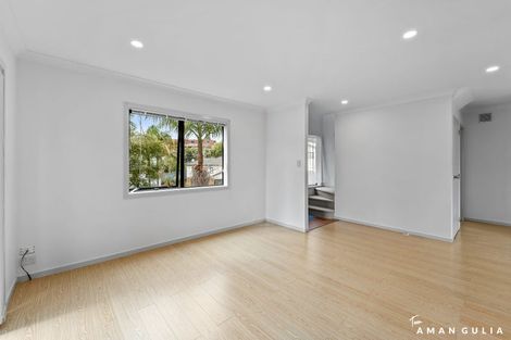 Photo of property in 1/32 Blockhouse Bay Road, Avondale, Auckland, 1026