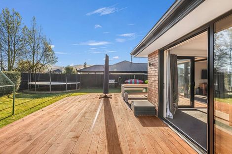 Photo of property in 8 Stonebridge Lane, Oxford, 7430