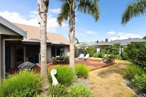 Photo of property in 4 Harrogate Place, Grandview Heights, Hamilton, 3200