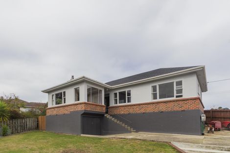 Photo of property in 21 Selwyn Street, South Hill, Oamaru, 9400