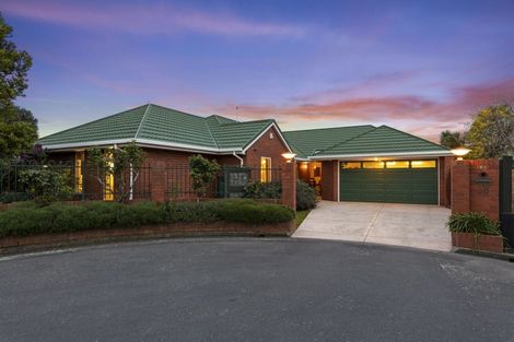 Photo of property in 36 Farnswood Place, Redwood, Christchurch, 8051