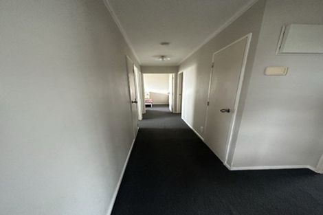 Photo of property in 415a Kahikatea Drive, Dinsdale, Hamilton, 3204