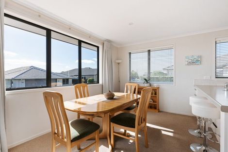 Photo of property in 11 Vista Close, Omokoroa, 3114