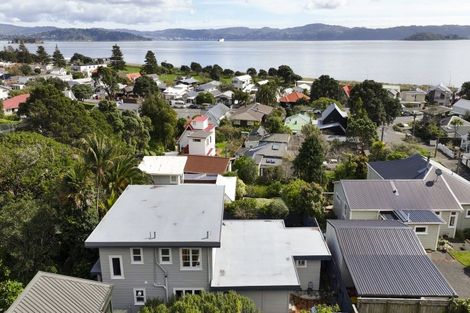 Photo of property in 9 Rona Street, Eastbourne, Lower Hutt, 5013