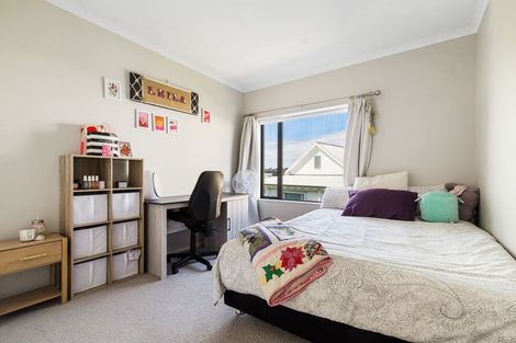 Photo of property in 5 Koura Drive, Red Beach, 0932