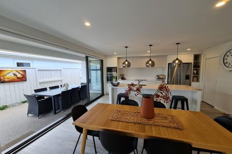 Photo of property in 43a Saint Pauls Drive, Brookfield, Tauranga, 3110