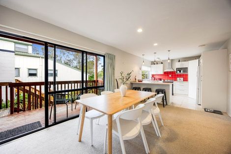 Photo of property in 10b Elliston Crescent, Stanmore Bay, Whangaparaoa, 0932