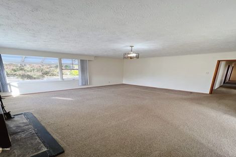 Photo of property in 1/520 Beach Road, Murrays Bay, Auckland, 0630