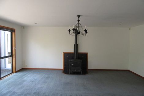 Photo of property in 302 Riccarton Road, Upper Riccarton, Christchurch, 8041