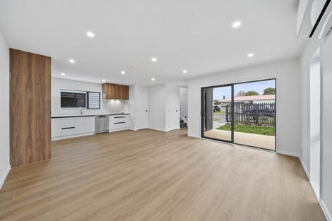 Photo of property in 7/9 Wilson Place, Papakura, 2110