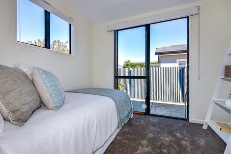 Photo of property in 266 Wainoni Road, Avondale, Christchurch, 8061