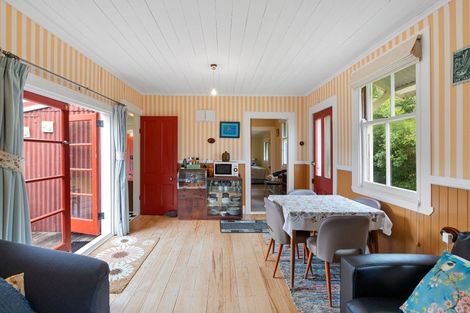 Photo of property in 21 Shortt Street, Foxton Beach, Foxton, 4815