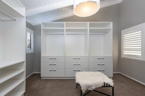 Photo of property in 35 Sylvan Park Avenue, Milford, Auckland, 0620