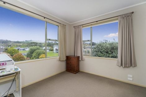 Photo of property in 16 Endeavour Place, Cooks Beach, Whitianga, 3591