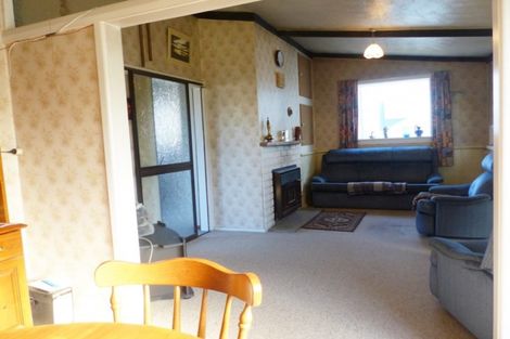 Photo of property in 28 Leonard Street, Waimate, 7924