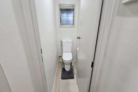 Photo of property in 3/96 Titirangi Road, New Lynn, Auckland, 0600