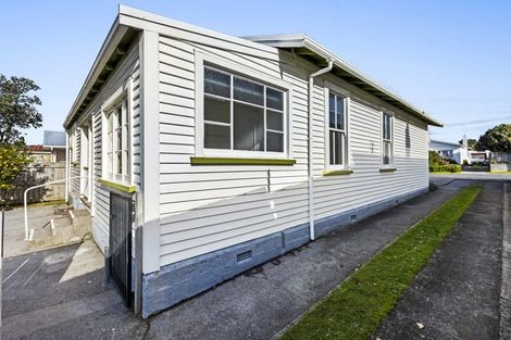 Photo of property in 25 Paynters Avenue, Strandon, New Plymouth, 4312