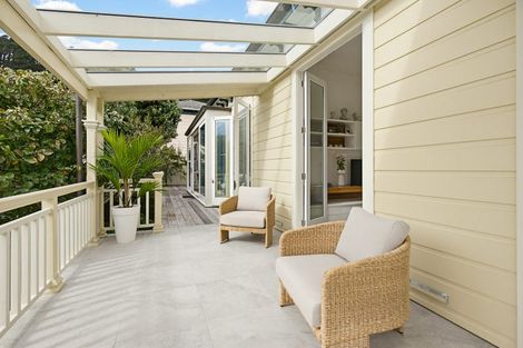 Photo of property in 117 Pirie Street, Mount Victoria, Wellington, 6011