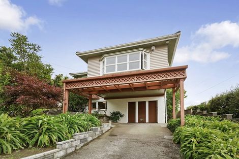 Photo of property in 64 Larsen Crescent, Tawa, Wellington, 5028