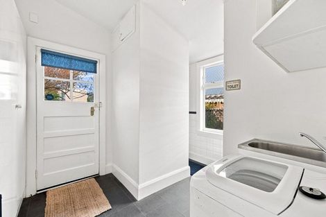 Photo of property in 124 Edward Avenue, Edgeware, Christchurch, 8013