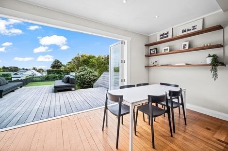 Photo of property in 45 Formby Avenue, Point Chevalier, Auckland, 1022