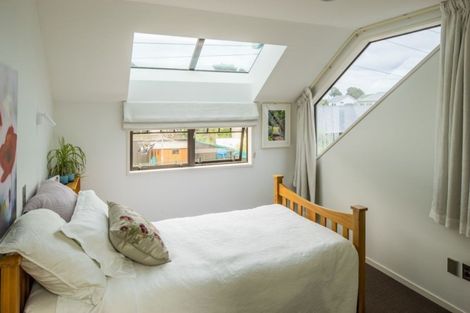 Photo of property in 374 Muritai Road, Eastbourne, Lower Hutt, 5013