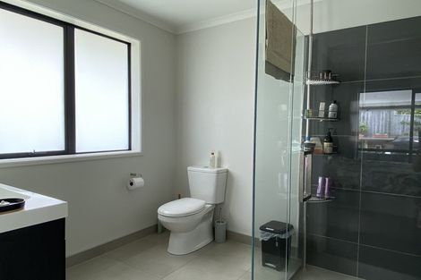 Photo of property in 15 Magnolia Lane, Kaukapakapa, Helensville, 0875