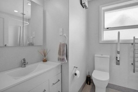 Photo of property in 16 Plympton Street, Brooklands, New Plymouth, 4310