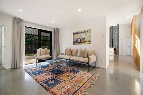 Photo of property in 20 Adamson Drive, Arrowtown, 9302