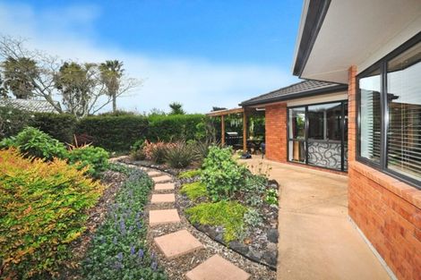 Photo of property in 6 O'sullivan Place, Waiuku, 2123