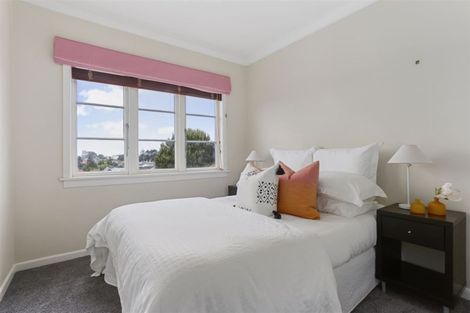 Photo of property in 1/19 Wolsley Avenue, Milford, Auckland, 0620