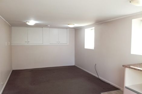 Photo of property in 1/10 Alma Street, Te Atatu South, Auckland, 0610