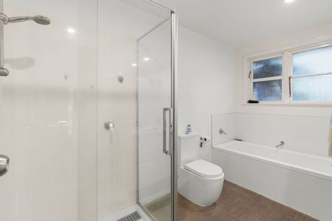 Photo of property in 35 Attlee Crescent, Bryndwr, Christchurch, 8053