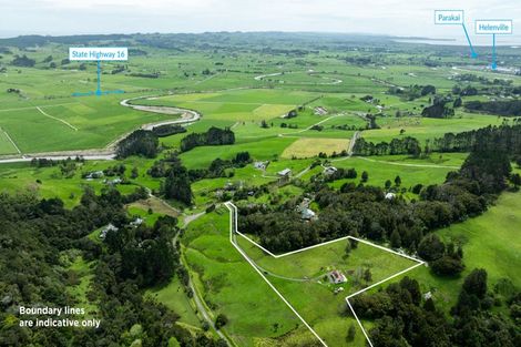 Photo of property in 369 Mangakura Road, Helensville, 0875