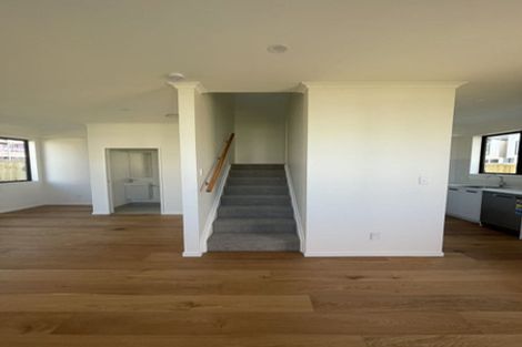 Photo of property in 30 Waipuhinui Way, Wiri, Auckland, 2104