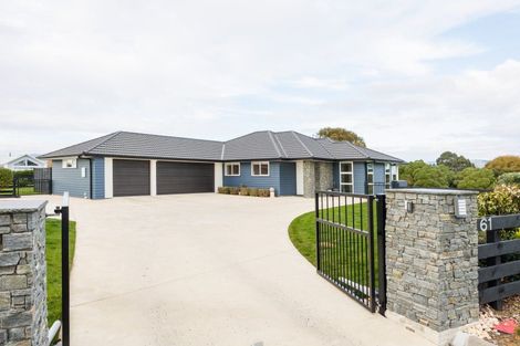 Photo of property in 61 Hartwell Drive, Kelvin Grove, Palmerston North, 4470