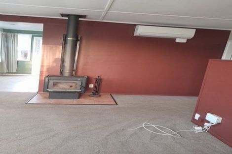 Photo of property in 10 Churchill Crescent, Foxton, 4814