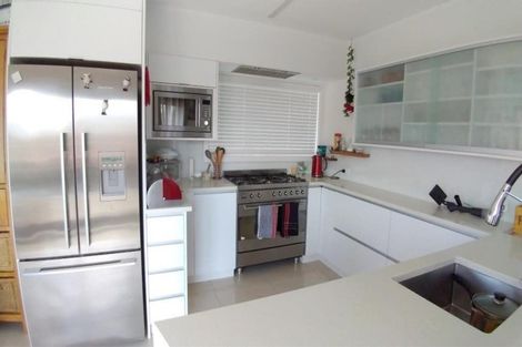 Photo of property in 1/12 Speedy Crescent, Hillcrest, Auckland, 0627