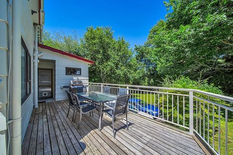 Photo of property in 27 Montjoy Street, Stratford, 4332