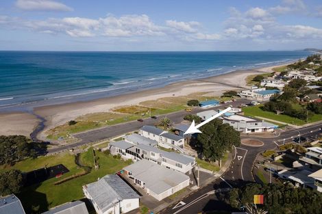 Photo of property in 32 The Terrace, Waihi Beach, 3611