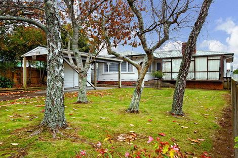 Photo of property in 8 Waipani Road, Te Atatu Peninsula, Auckland, 0610