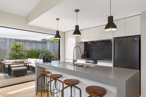 Photo of property in 105 Twin Oak Avenue, Papamoa Beach, Papamoa, 3118